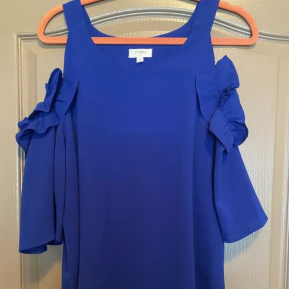 CUTE SHOULDER TOPS BUNDLE - Picture 2 of 4